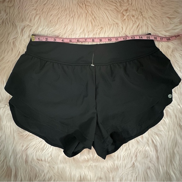 Black Women's Athletic Shorts SZ L NWT - Picture 3 of 7